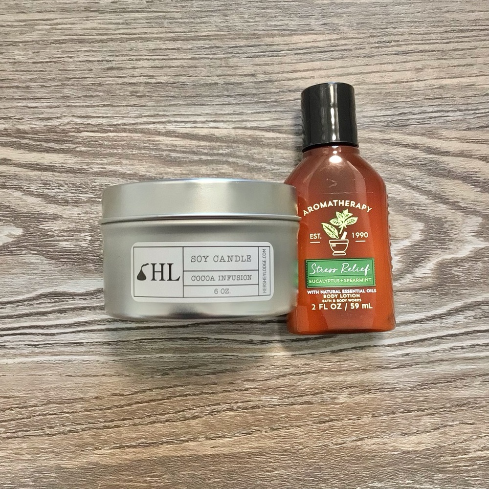 Hershey Lodge Soy Candle Cocoa Infusion & Bath & Body Aromatherapy Lotion NWT